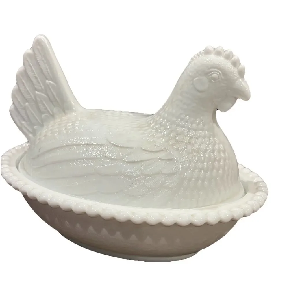 Vintage Indiana White Milk Glass Hen on Nest Beaded Rim Stippled Base 7